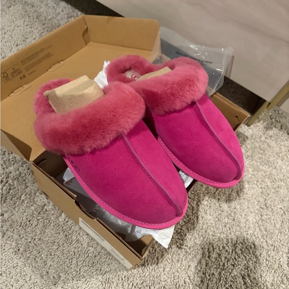 UGG Fuchsia Pink Slippers - Picture 2 of 3
